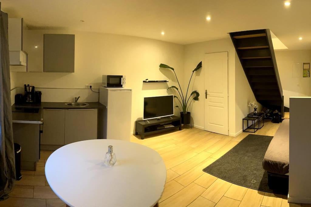 Appartement Duplex Proche Zenith, Megacite, Stade Amiens Exterior foto